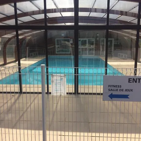 Beautiful View 3 Bedroom Chalet. *