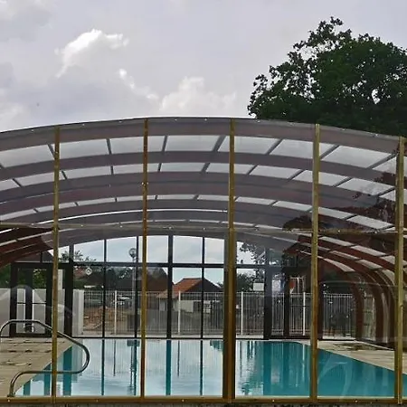 בקתה Beautiful View 3 Bedroom Chalet. Saint-Manvieu-Bocage